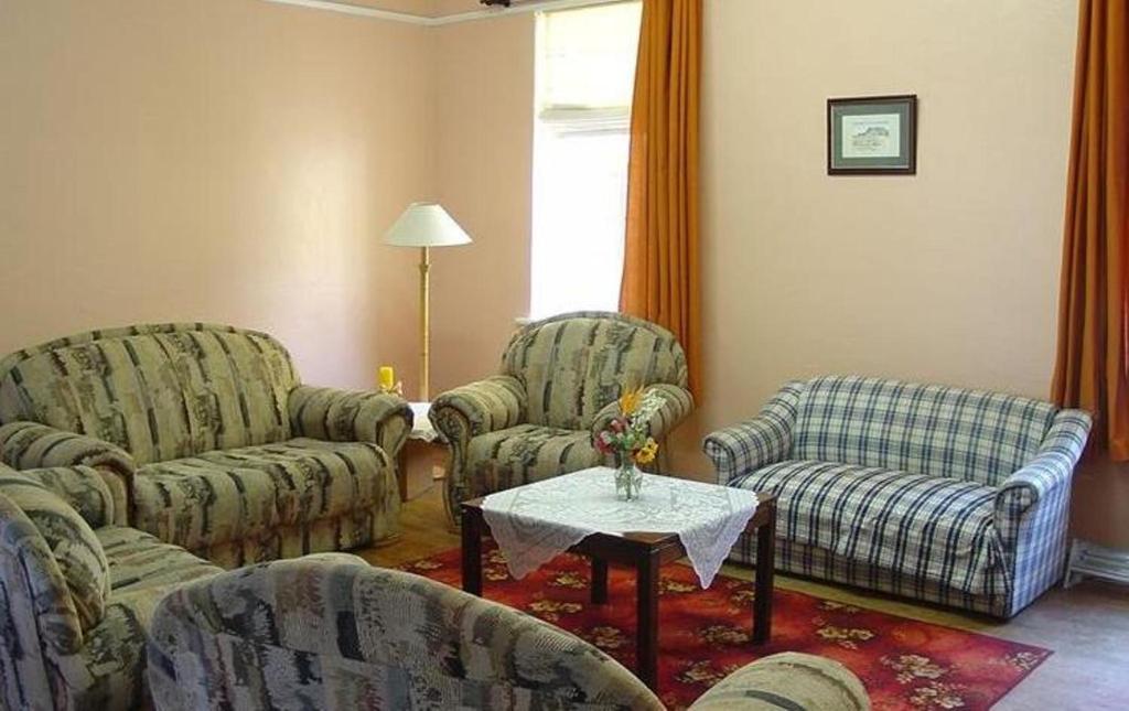 Franschhoek Travellers Lodge エクステリア 写真